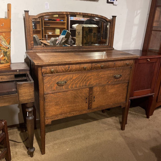 Quartersawn Oak Buffet w/ Mirror C SIDEBOARDS