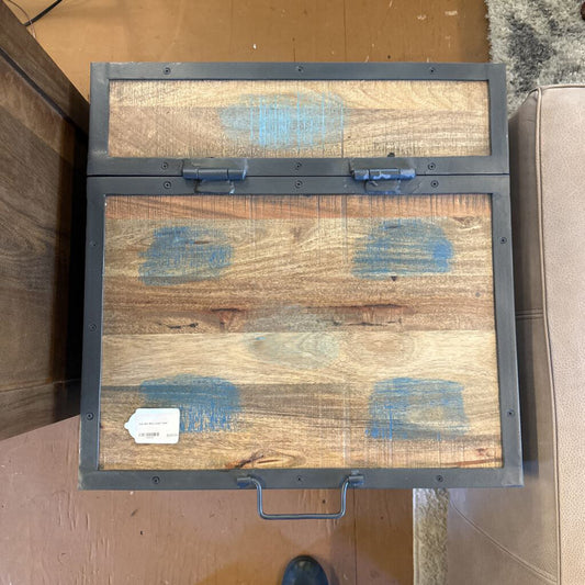 Iron Bar Box Lamp Table