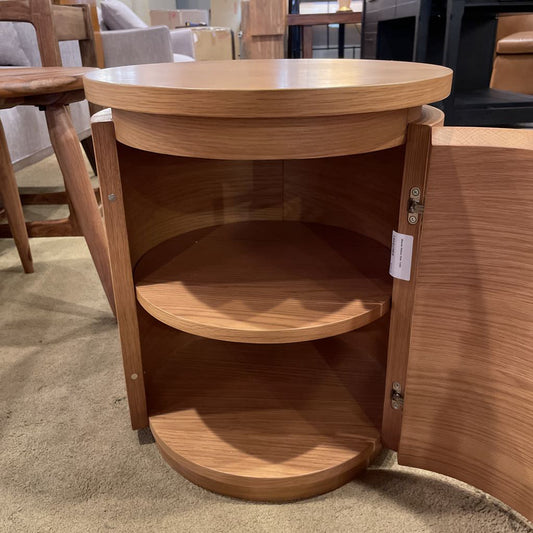 Oak Cylindrical End Table w Hidden Storage C SIDE TABLES