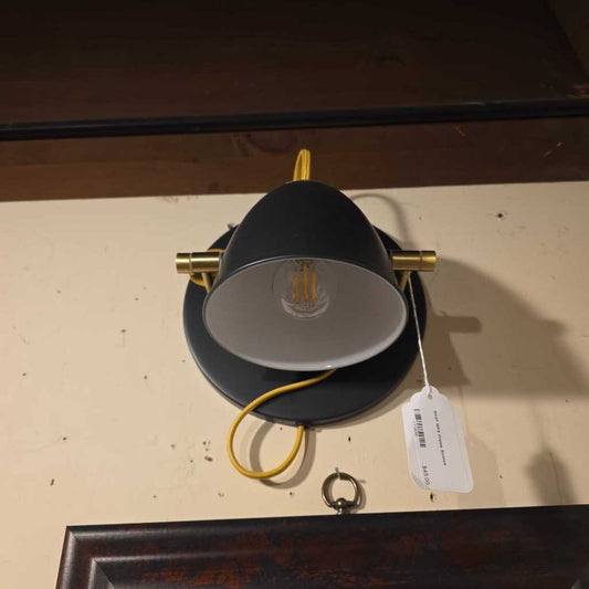 Small Wire Frame Sconce LAMPS