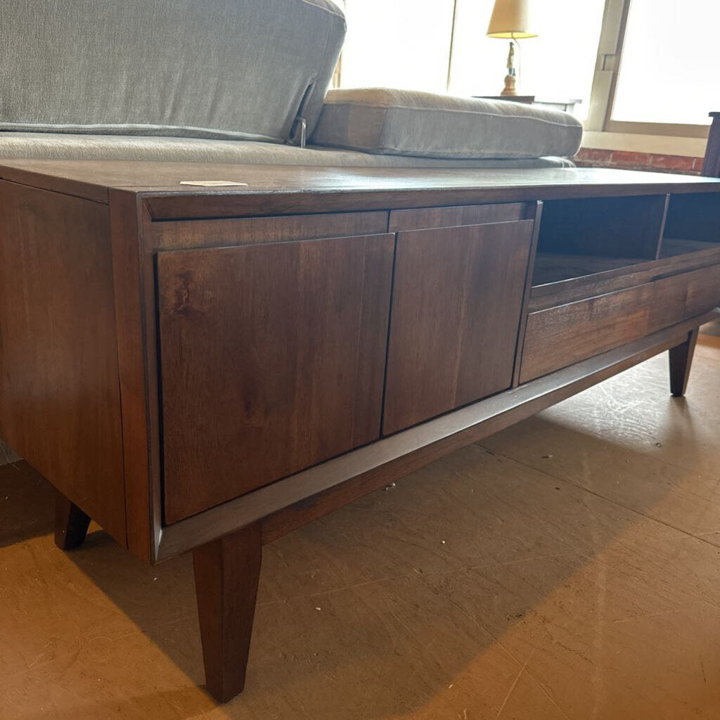 Burdell Medium Media Stand