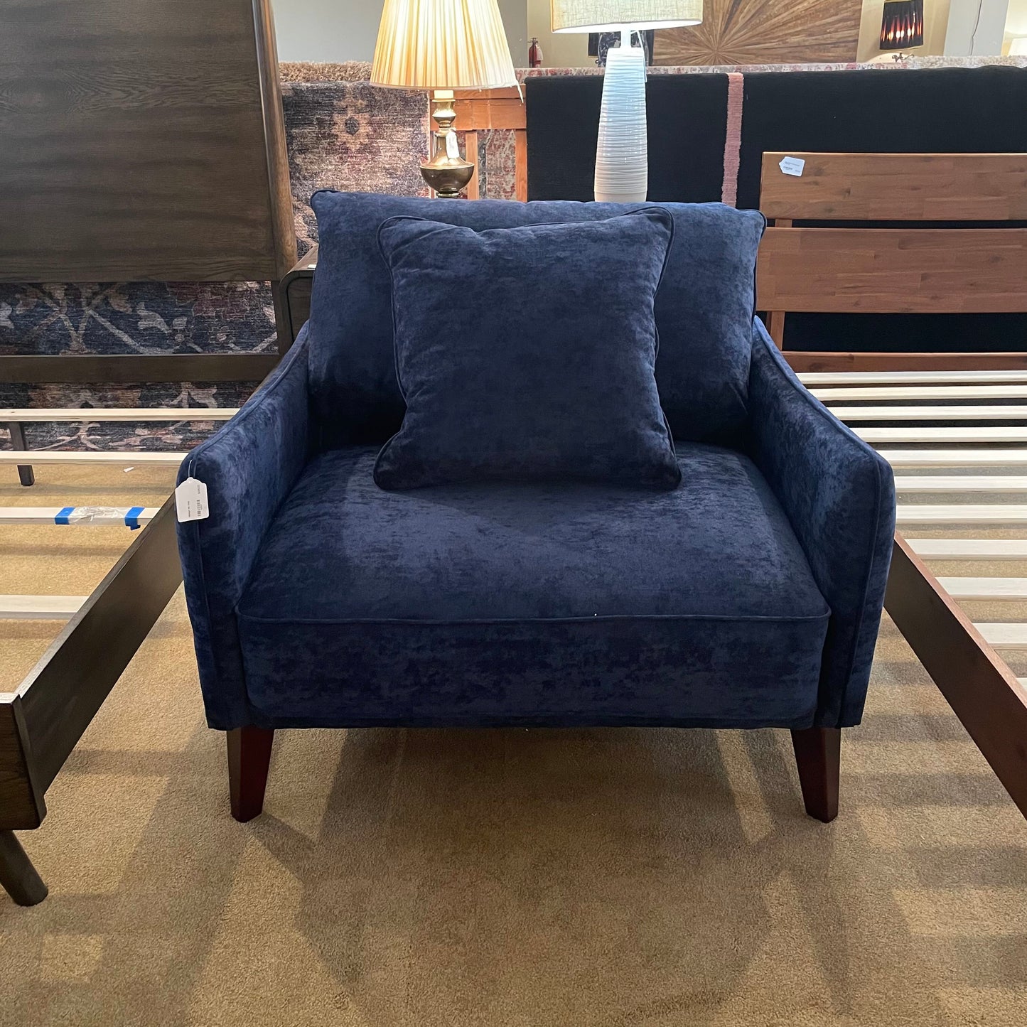 Midnight MC Chair U ACCENT CHAIRS