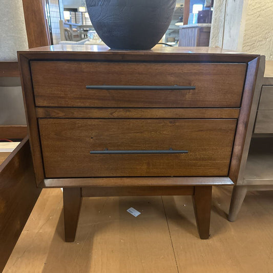 Hojen Nightstand