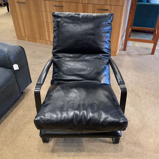 Metal Frame Black Lthr Accent Chair