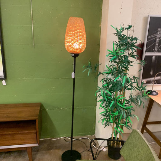 Bamboo Bungalow Style Floor Lamp