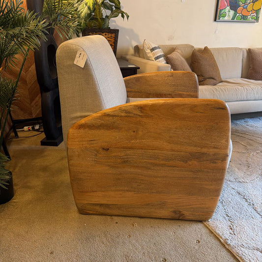 Pommery Armchair U ACCENT CHAIRS