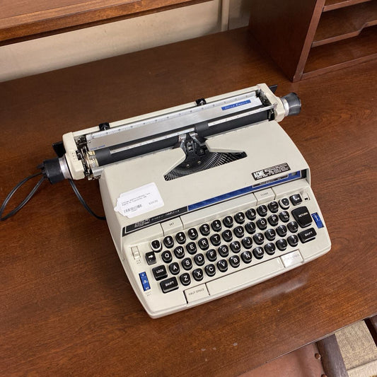 Vintage SMITH-CORONA Two-Eighty XL Typewriter