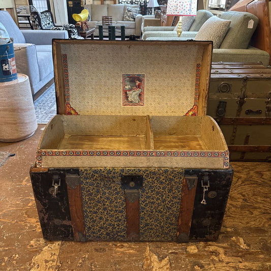 Camelback Victorian 19th Century Trunk