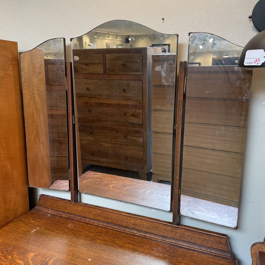 Vintage Oak 3 Drawer Trifold Mirror Vanity C VANITIES