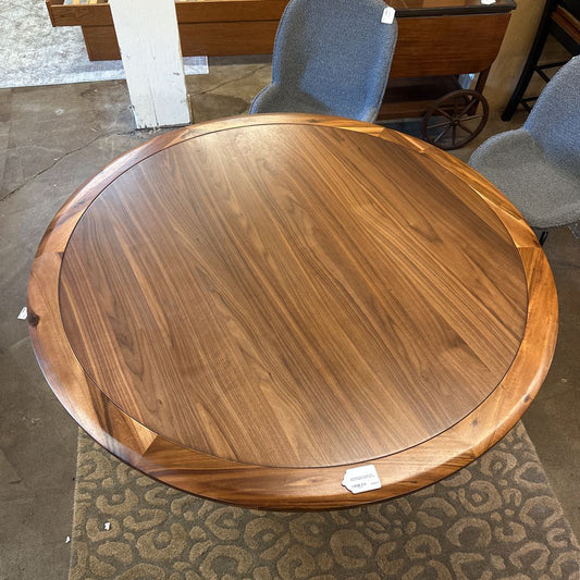 Nash Mid-Century Modern Style 50" Round Pedestal Dining Table