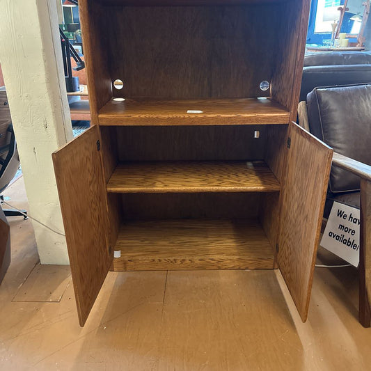 2 Door Oak Bookcase C BOOKSHELVES