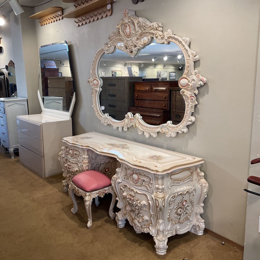 Ornate Rococo Style 6 Drawer Vanity w Stool & Large Mirror – Ballard  Consignment