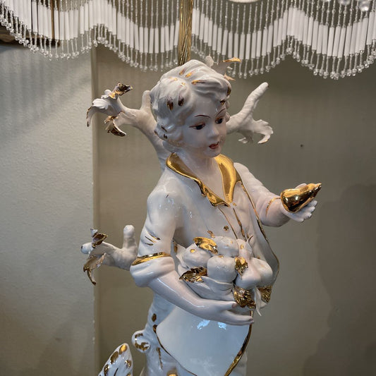 Italian Capodimonte Style Figure Holding Fruits Table Lamp LAMPS