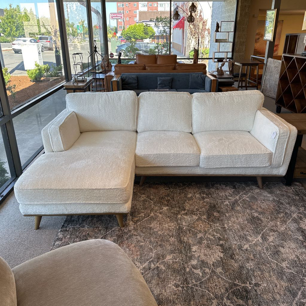 Ivory LAF Chaise Sect