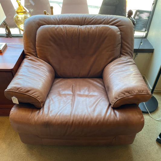 Natuzzi Acorn Plush Leather Arm Chair U ACCENT CHAIRS