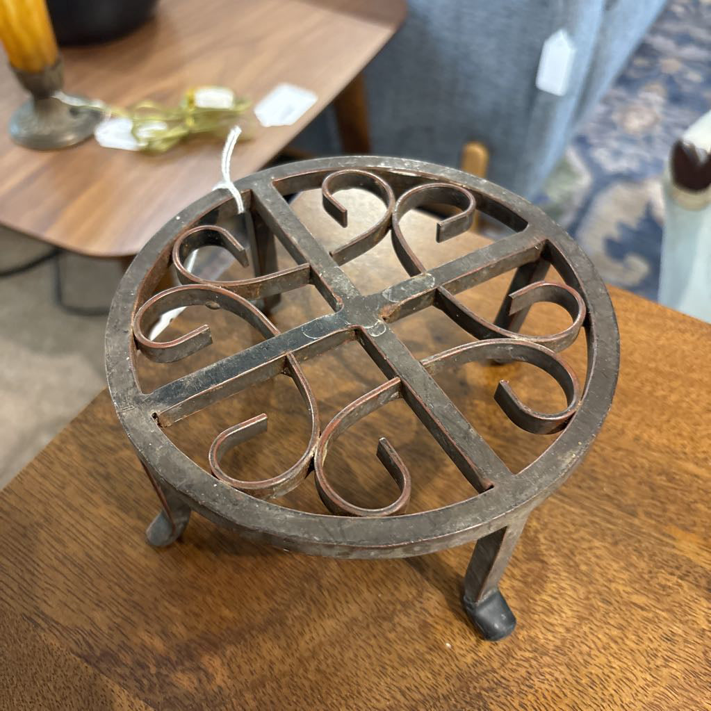 Round Plant Stand