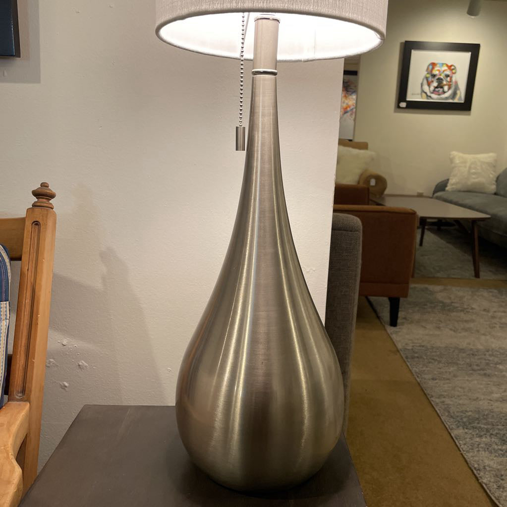 Teardrop Steel Table Lamp