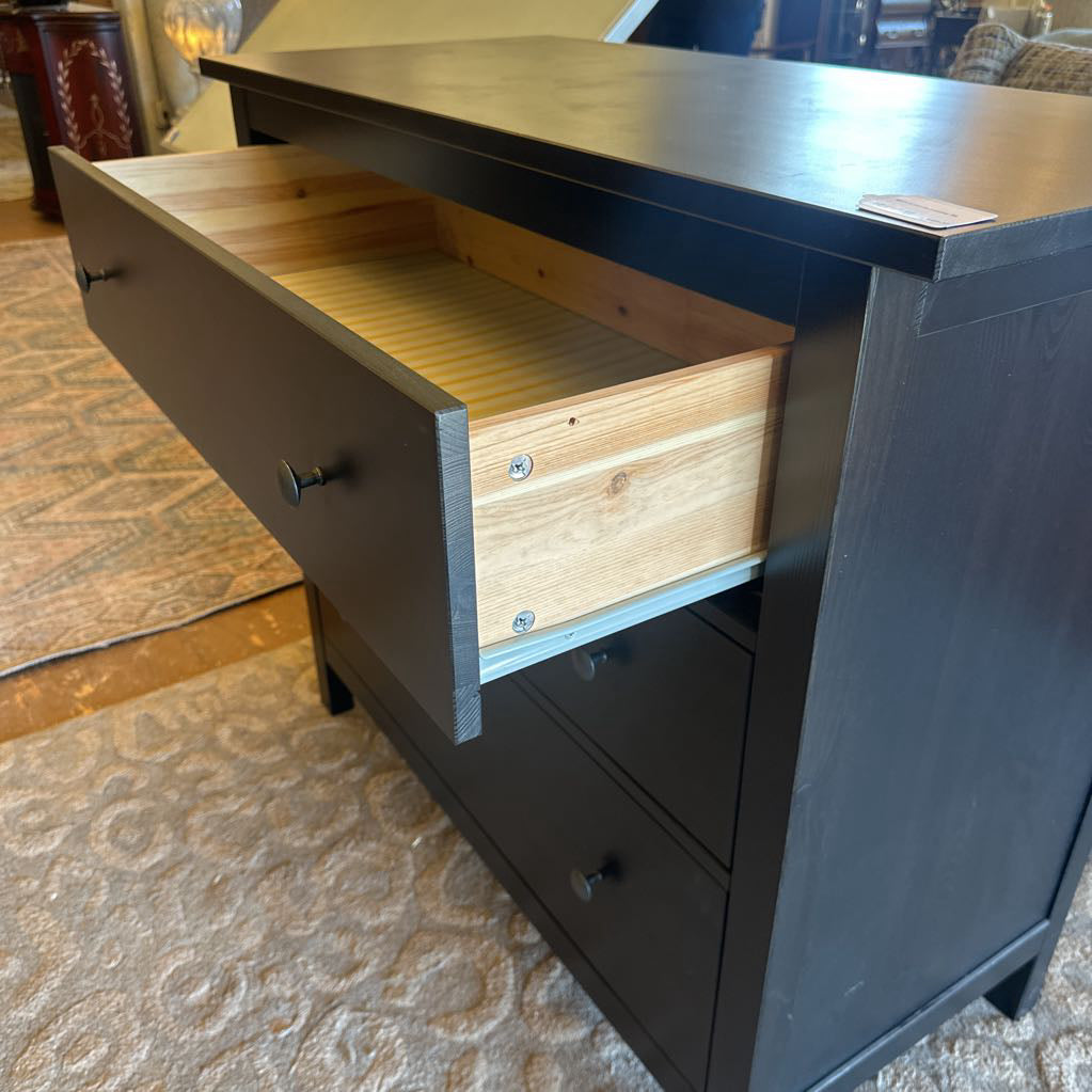 Black 3 Drawer Lowboy C LOWBOYS