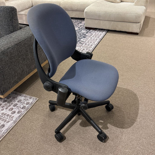 Grey Office Chair C OFFICE CHAIRS