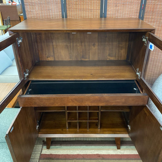 Burdell Bar Server C BAR SERVERS