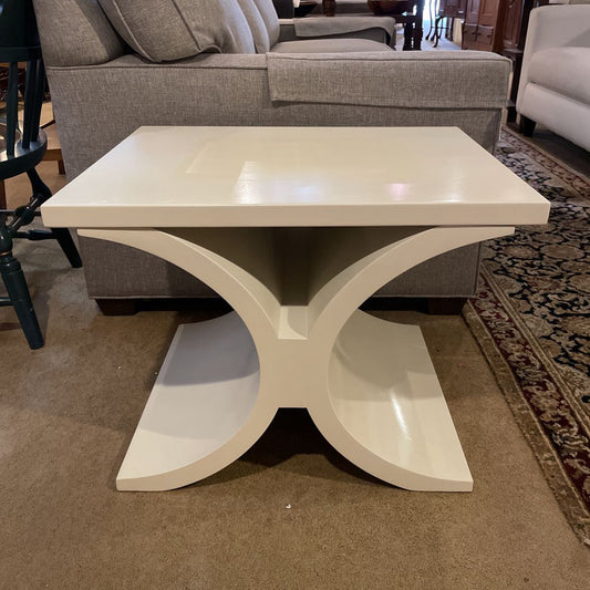 Bernhardt White Curvy x Base End Table AS IS C SIDE TABLES