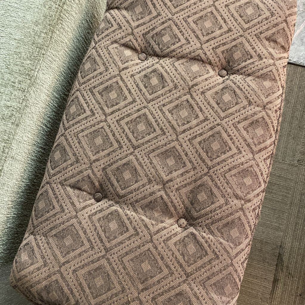 Piano Bench w/Cushion (AS IS)