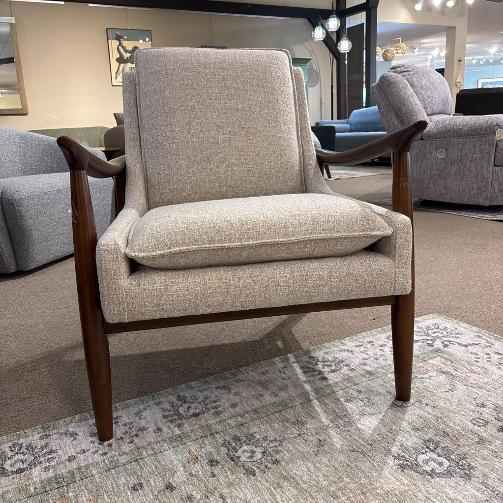 Villarica Ginger Wood Arm Chair