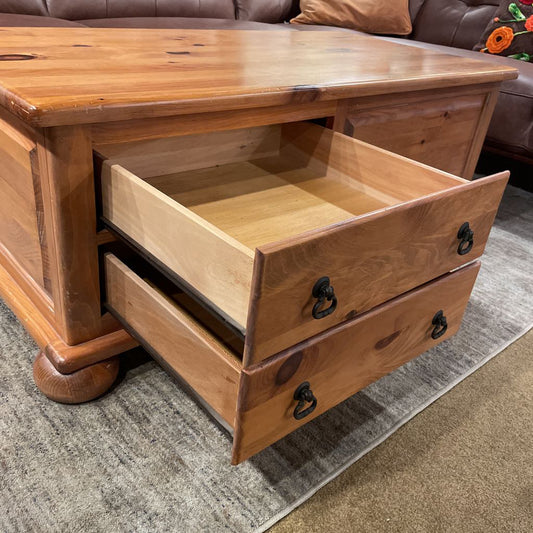 Pine Storage Coffee Table C COFFEE TABLES