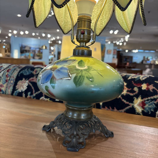 Tiffany Style Tulip Glass Table Lamp