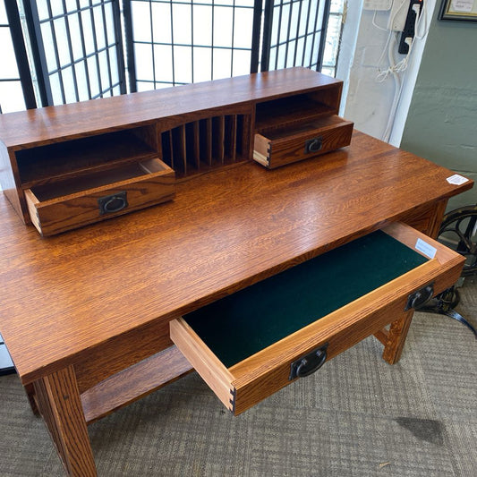MICHAELS FURNITURE Mission Style Desk w/Organizer C DESKS