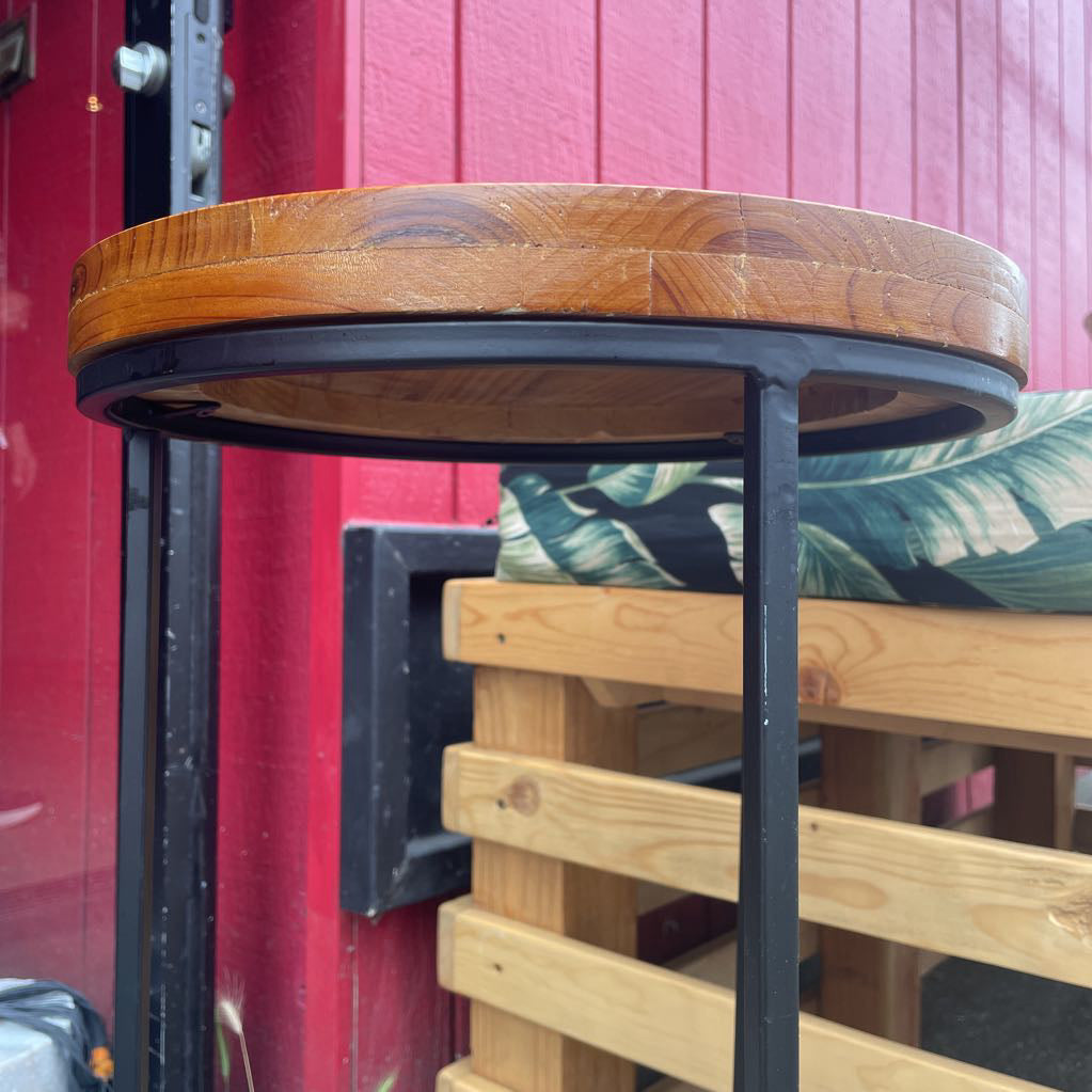 Pine Top Round Metal Base Plant Stand