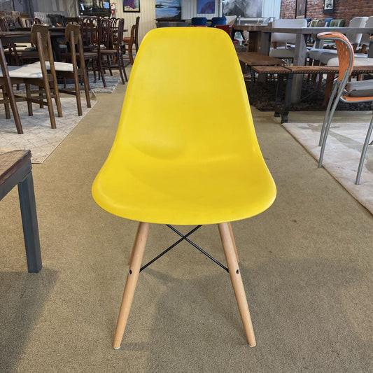 Yellow Molded Chair with Blond Legs U ACCENT CHAIRS