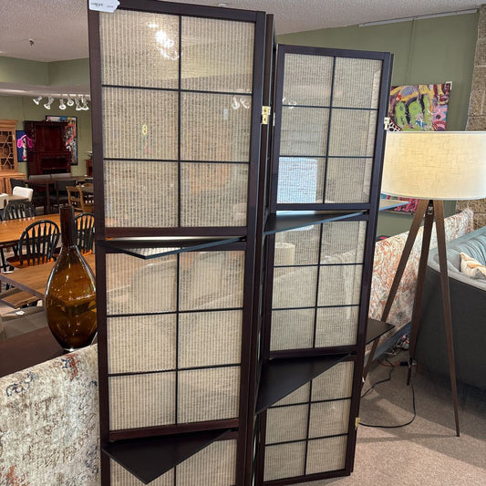4 Panel Screen with Shelving