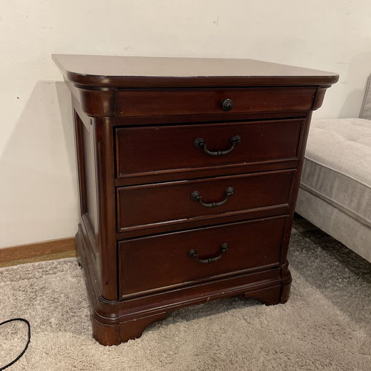 Dark Wood 3 Drawer End Table C SIDE TABLES