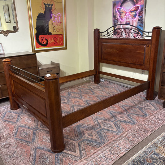 Lexington Solid Cherry Wood Queen Bed Frame C BED FRAMES