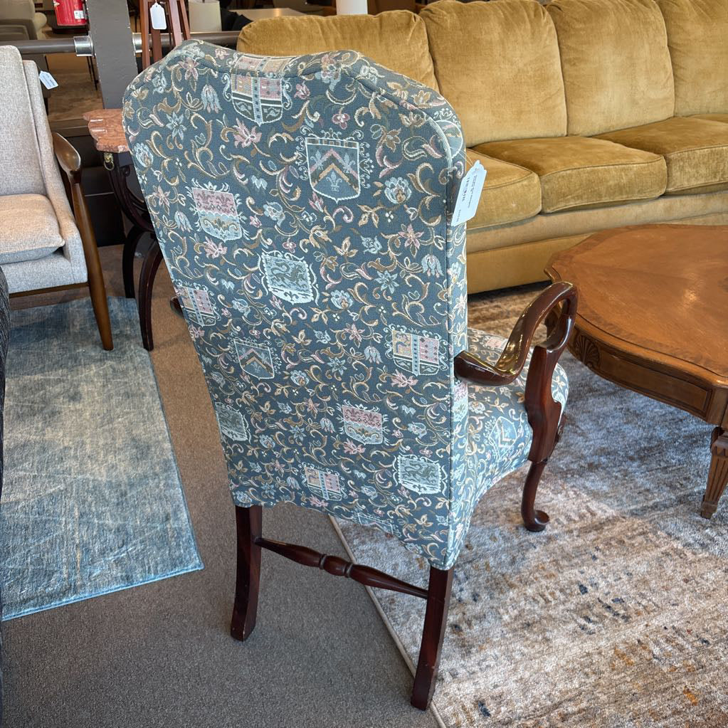 Georgian-Style Mahogany Armchair U ACCENT CHAIRS