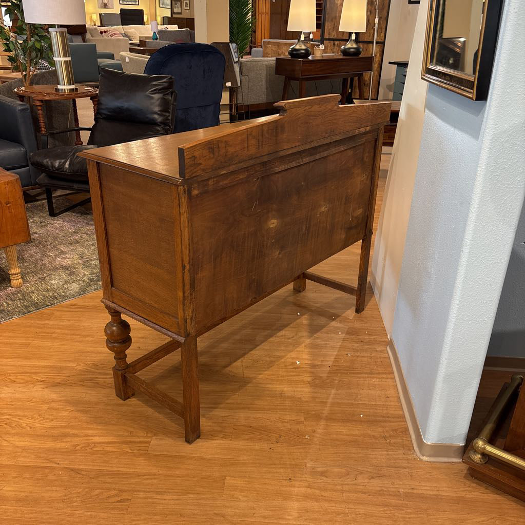 2 Door 2 Drawer Antique Oak Buffet