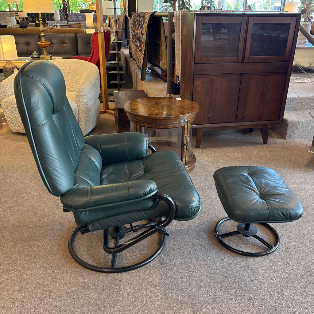 Evergreen Lounge Chair and Ottoman