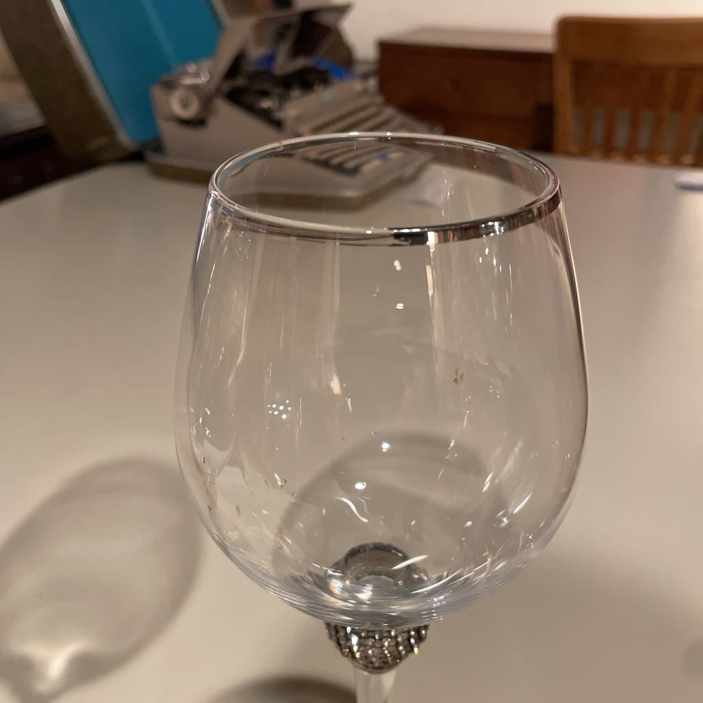 Wine Glasses w/ Rhinestones on Stem SET of 4