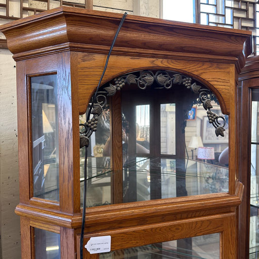 Oak Curio Cabinet With Lighting C CABINETS