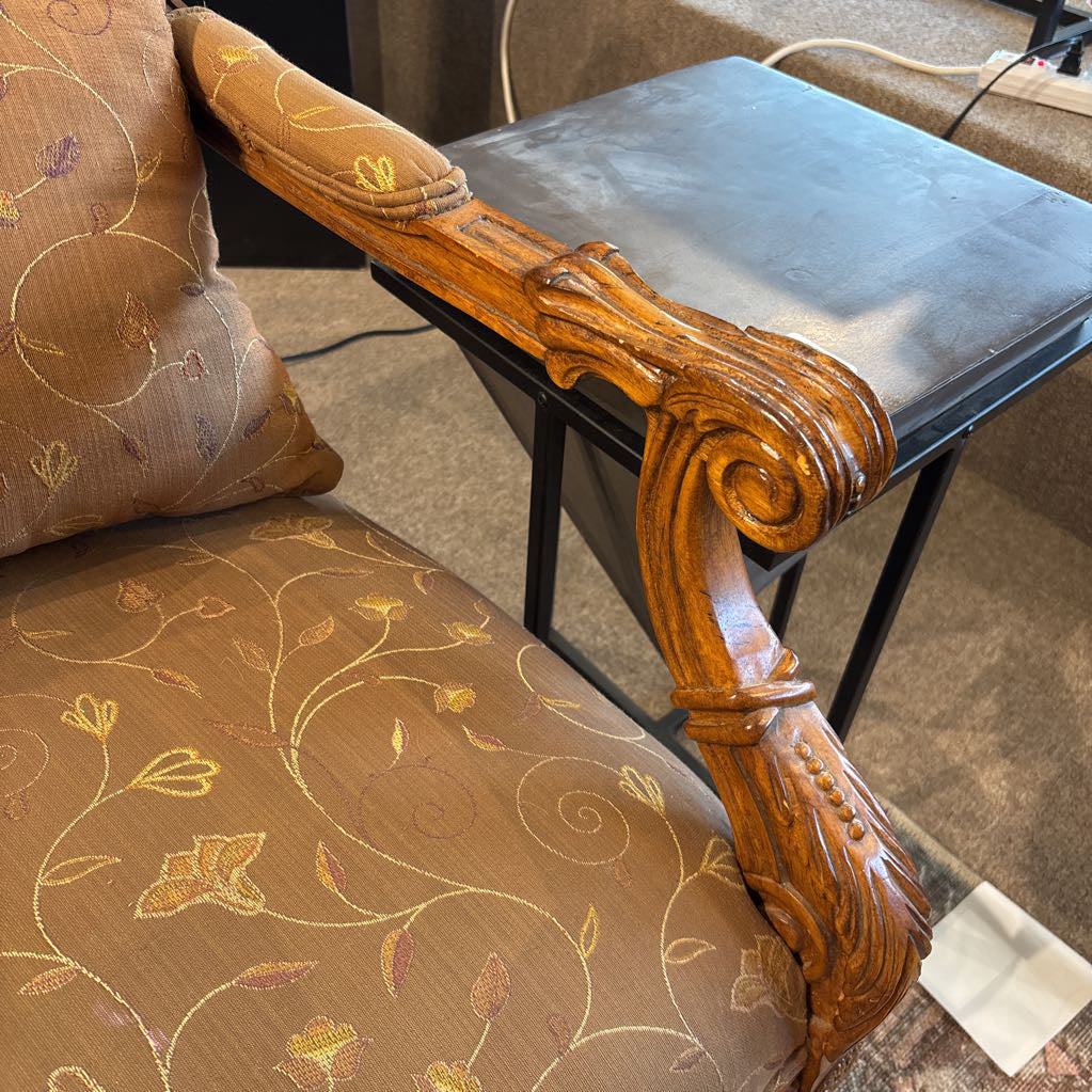 Victorian Style Floral Pattern Loveseat
