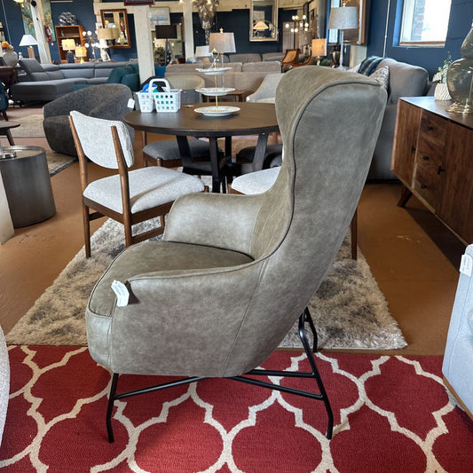 Green Accent Chair U ACCENT CHAIRS