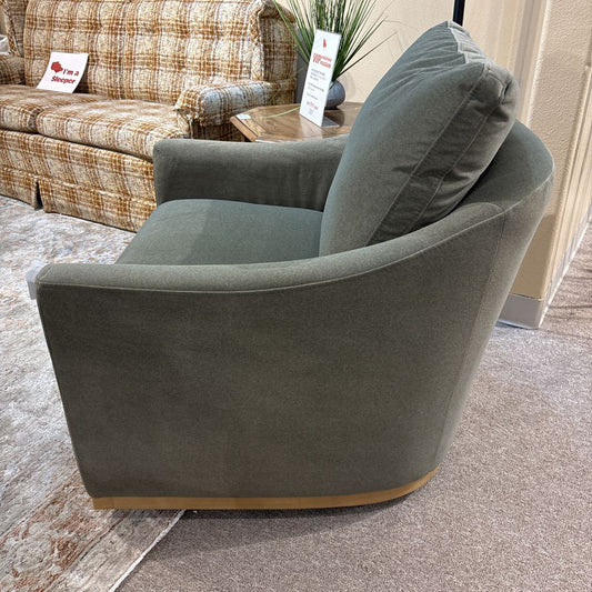 Puelo Forest Swivel Chair U ACCENT CHAIRS