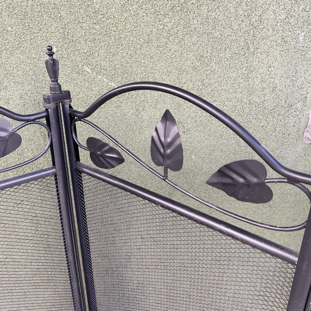 Black Metal Leaves Fireplace Screen SMALLS