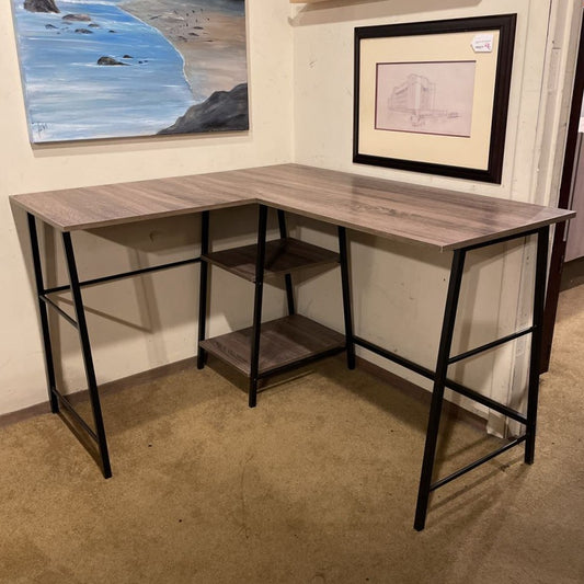 Small L Shaped Faux Wood Metal Desk C DESKS