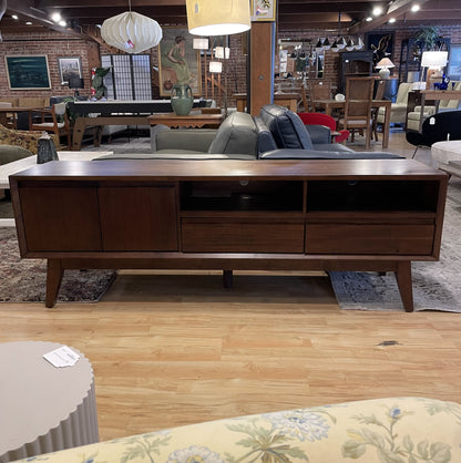 Burdell Medium Media Stand