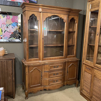 Bassett Maple Vintage China Hutch