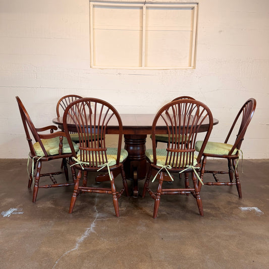 Maple Round Dining Table w/ Leaves and Set of 6 Chairs C DINING TABLES