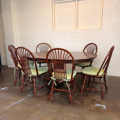 Maple Round Dining Table w/ Leaves and Set of 6 Chairs C DINING TABLES