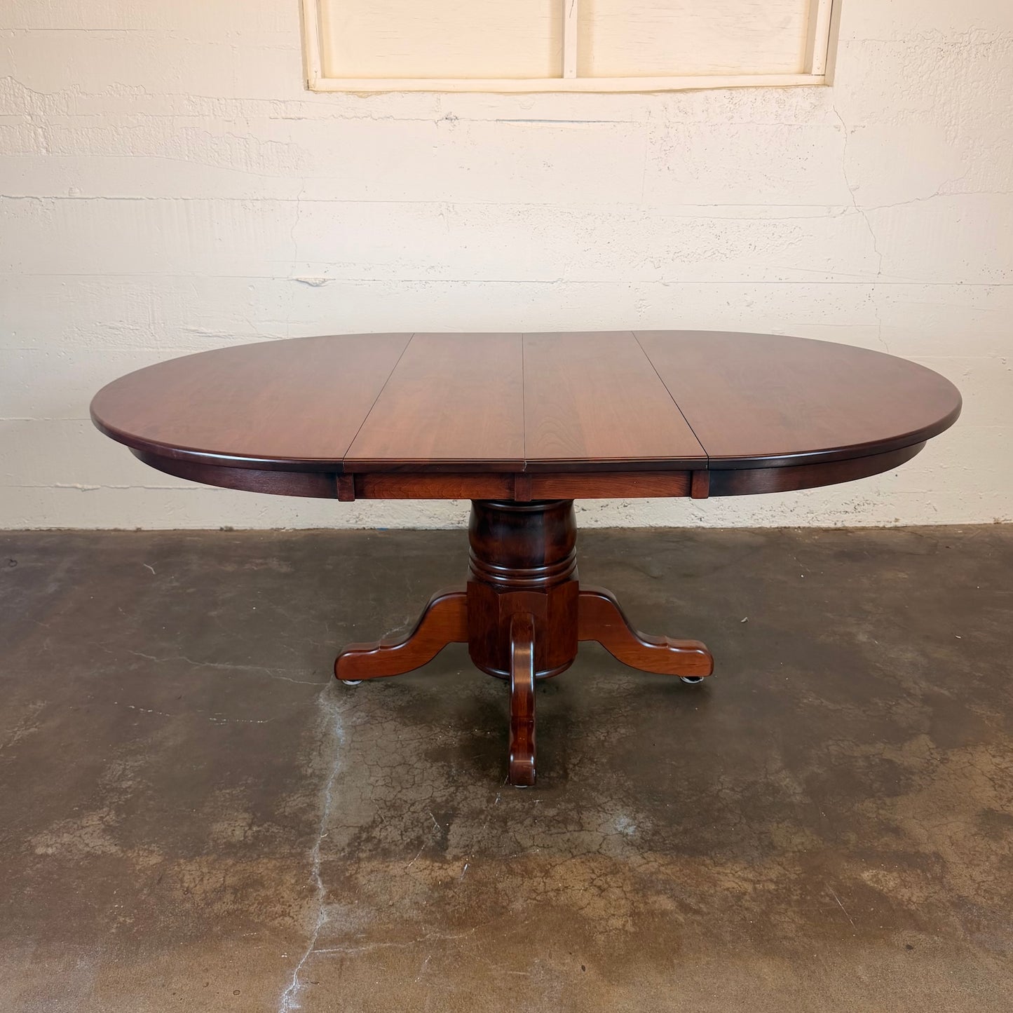 Maple Round Dining Table w/ Leaves and Set of 6 Chairs C DINING TABLES